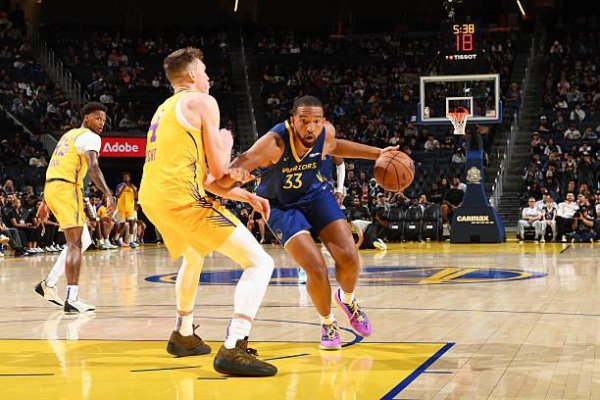 Anh trai của ngôi sao đang lên của Cavaliers có thể ở lại và nhận được hợp đồng từ các Chiến binh không?