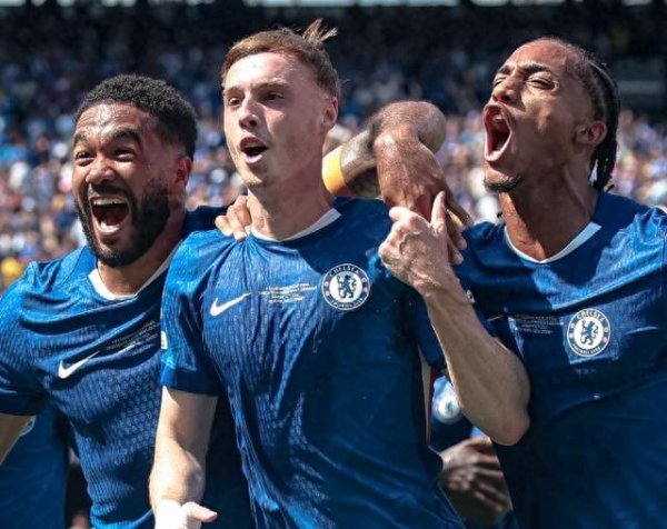 Chelsea chuyên chơi 