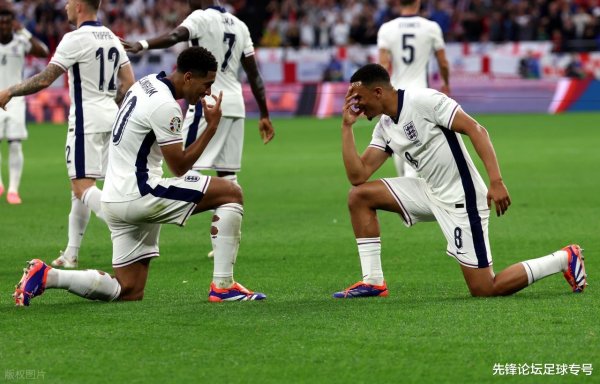 Liverpool và Chelsea đã thích thú và cười, Real Madrid và Paris làm theo từng người khác, và việc thực hành thành công của Câu lạc bộ World Cup đã giúp Tuchel làm rõ ý tưởng của mình!